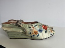 Antique Shoes Chinese Silk Embroidered Shoes Heels 1930's Green Silk (ref.44)