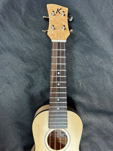 Soprano ukulele with Maple and Spruce - Picture 6 of 7
