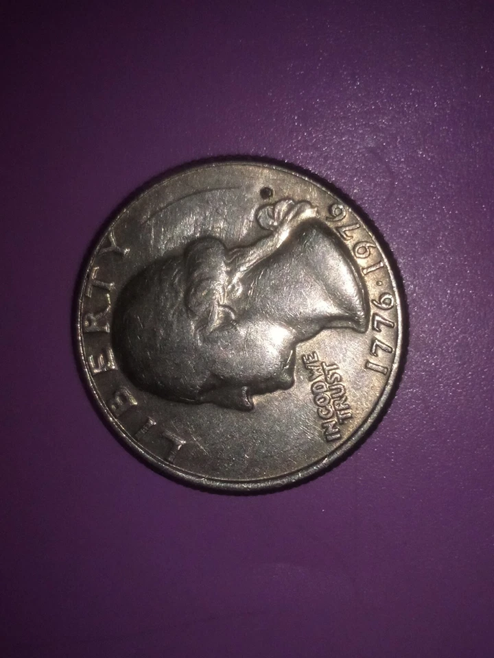 Rare 1776-1976 Denver "Filled D" Mint Error & off center Bicentennial Quarter - Image 3 of 4