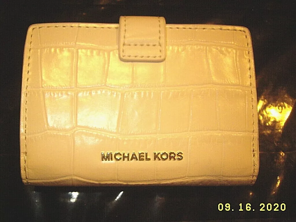 Michael Kors leather print Ivory small Wallet Brand New w/tag inside