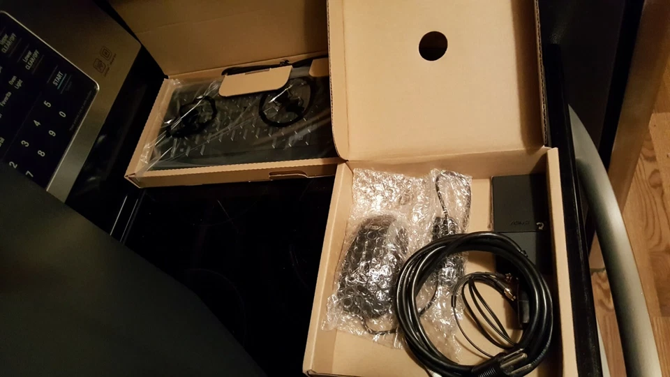 Asus Desktop Computer. AMD A10 3.7GHz, 8GB Ram, Windows 10. 1Tb HD Rarely used - Image 3 of 4