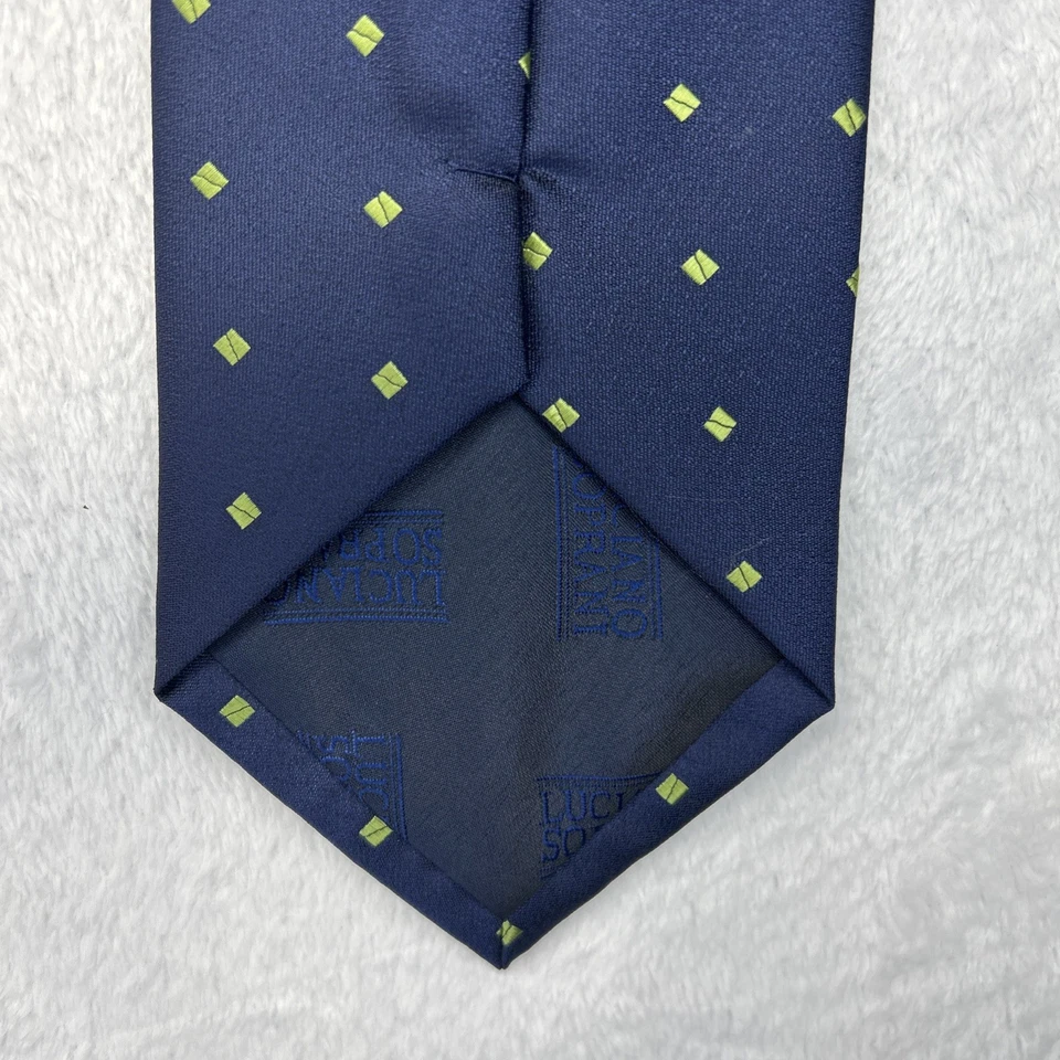 Corbata para hombre Luciano Soprani diseño azul verde 3,5”x 57” seda  Foto 3 de 4