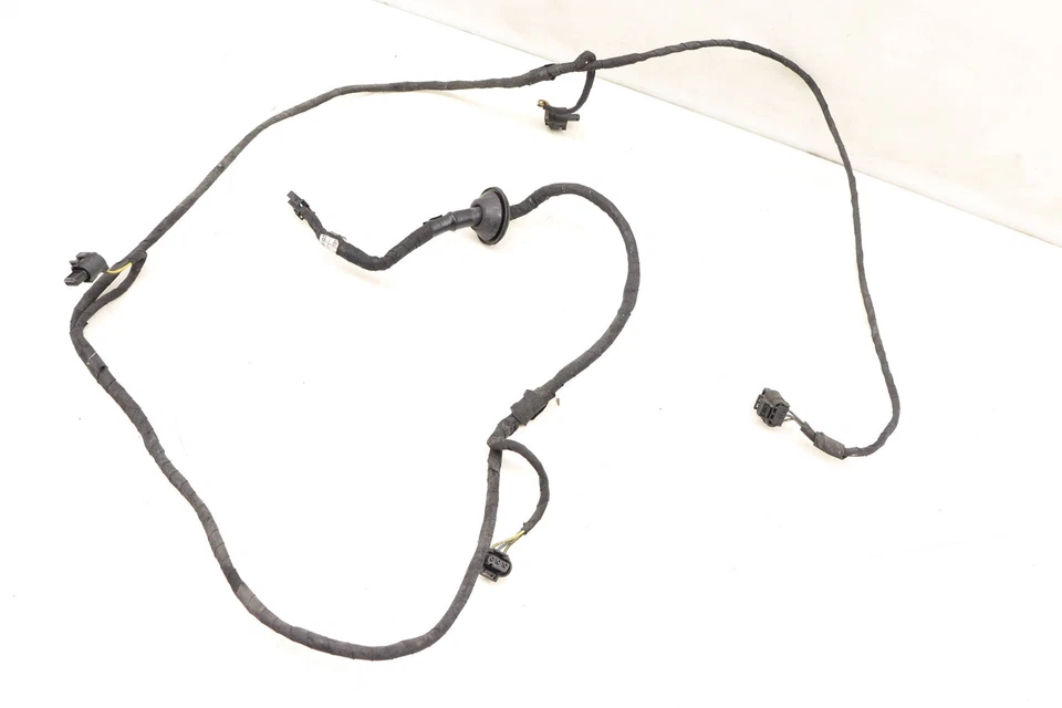 Mercedes-Benz SL63 AMG 2009-2012 - Arnés de cableado de parachoques trasero 2215401305 Foto 2 de 4