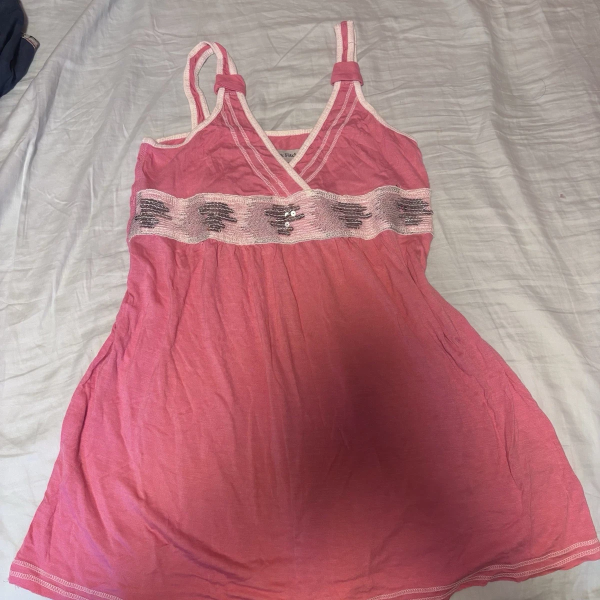 25+ Abercrombie & Fitch Pink Tops for Women for sale | Updated Oct 