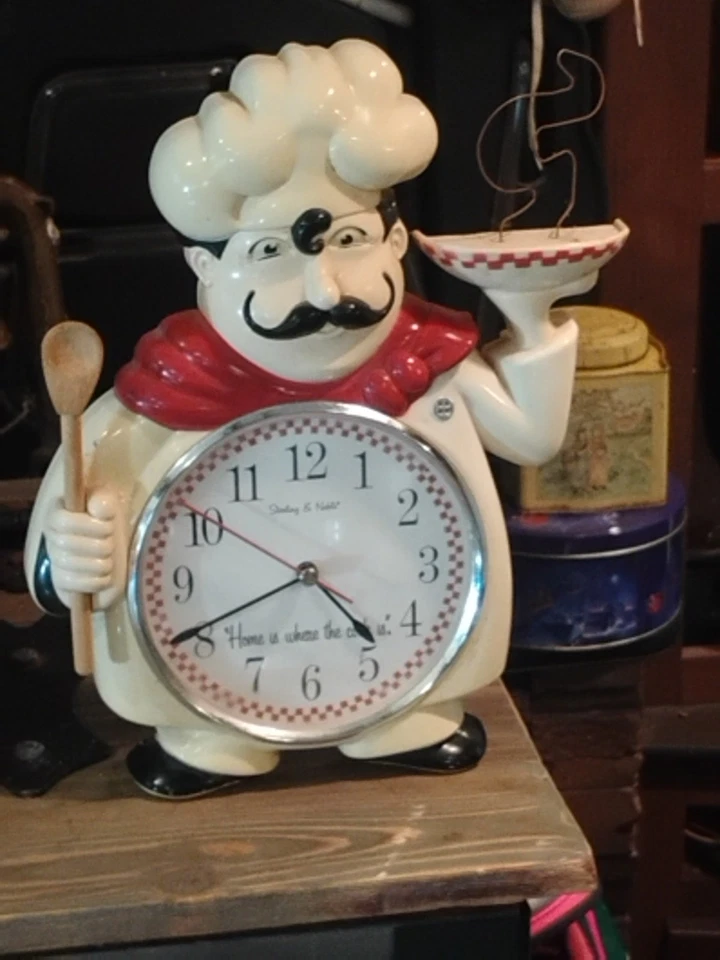 Sterling & Noble Fat Italian Chef Kitchen Wall Clock Battery Operated 11" x 9" - Image 2 of 2