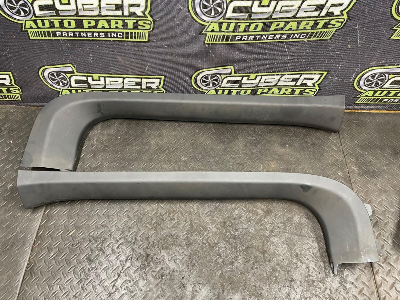 2017 AUDI R8 LOWER A-PILLAR TRIM OEM 4S1-867-271