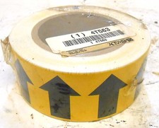 BRADY 91420 ARROW TAPE, BLACK/YELLOW, 4T563, 2" WIDTH, 90 FT LENGTH, VINYL