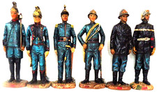STATUETTES Sapeurs pompiers - 6 POMPIERS  RESINE A TRAVERS LES AGES 12 cm H