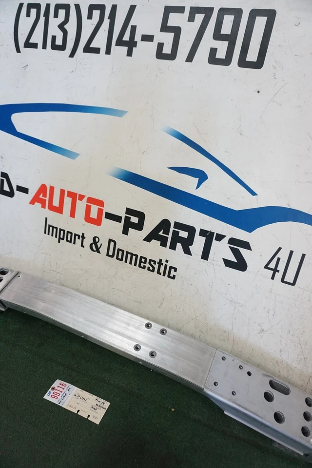 Barra de refuerzo de parachoques delantero Lexus RX350 RX450h 2020 2021 2022 OEM UF99116 Foto 2 de 4