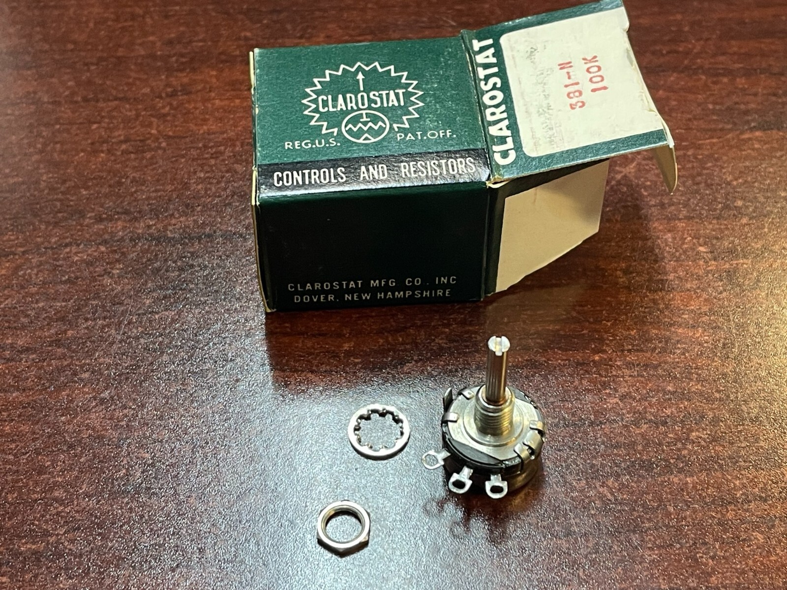 Clarostat 381N100K 100k Ohm 1 Gang 1W Linear Taper Potentiometer