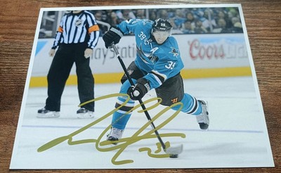 LOGAN COUTURE SAN JOSE SHARKS NHL JERSEY HAND SIGNED PHOTO AUTOGRAMM 39