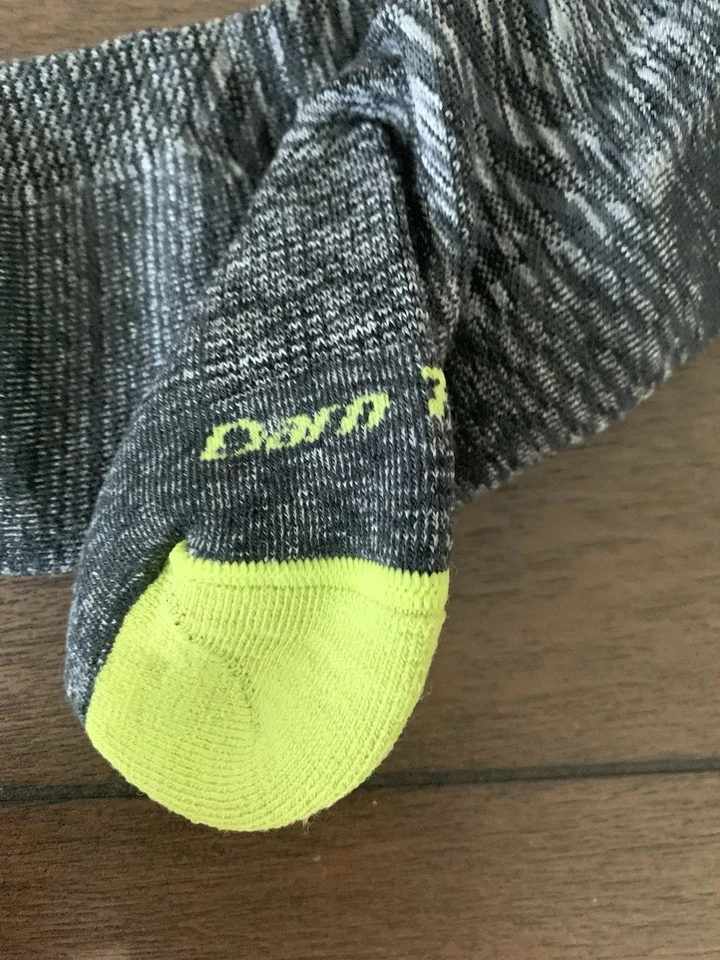 NUEVO Calcetines para correr Darn Tough para mujer No Show Tab ultraligeros cometa verde azulado Foto 3 de 4