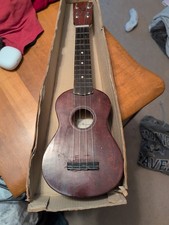 Vintage Harmony H556 Ukulele 1970s Collectible Cute Well-Maintained Instrument