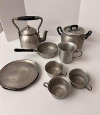 Vintage Creative Playthings Inc Italy Aluminum Kitchen Set Children  s Toy Tea