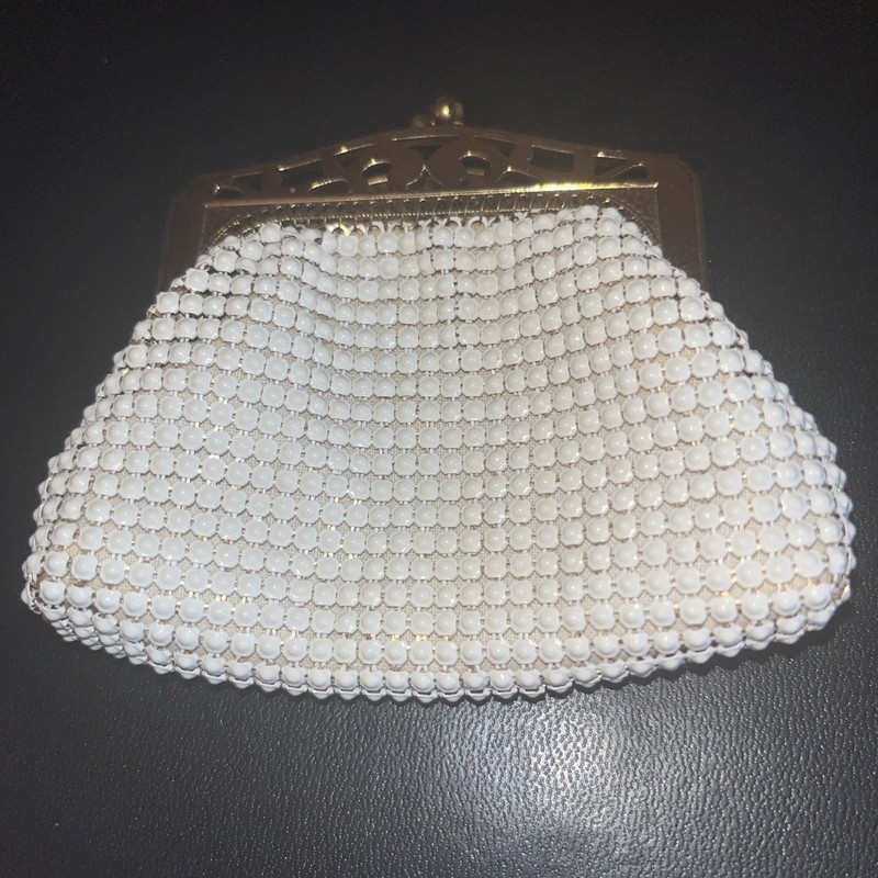 VTG Miniature Whiting And Davis Beaded mesh Coin purse White Vintage Dainty 4”X3