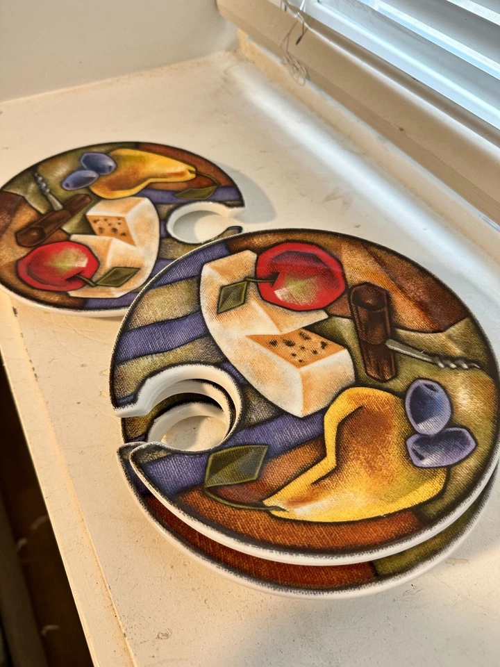 Set of 4 Appetizer Plates with Stemmed Wine Glass Holder built-in - Image 4 of 4