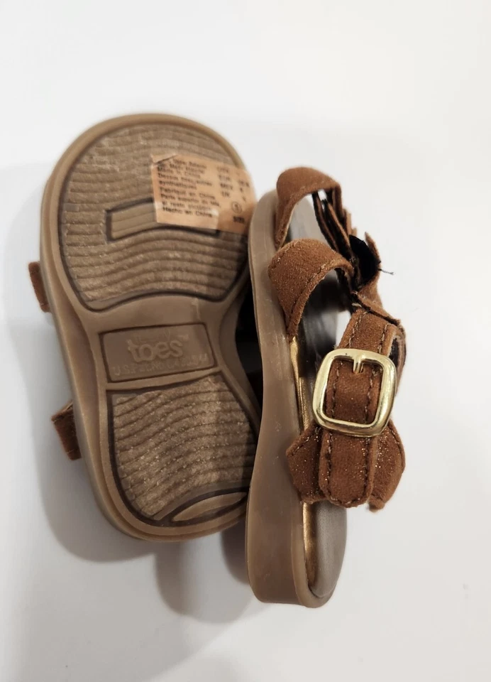 Teeny Toes Golden Brown Shiny Faux Leather Sandals Baby Girl size 1 Fringe  - Image 4 of 4