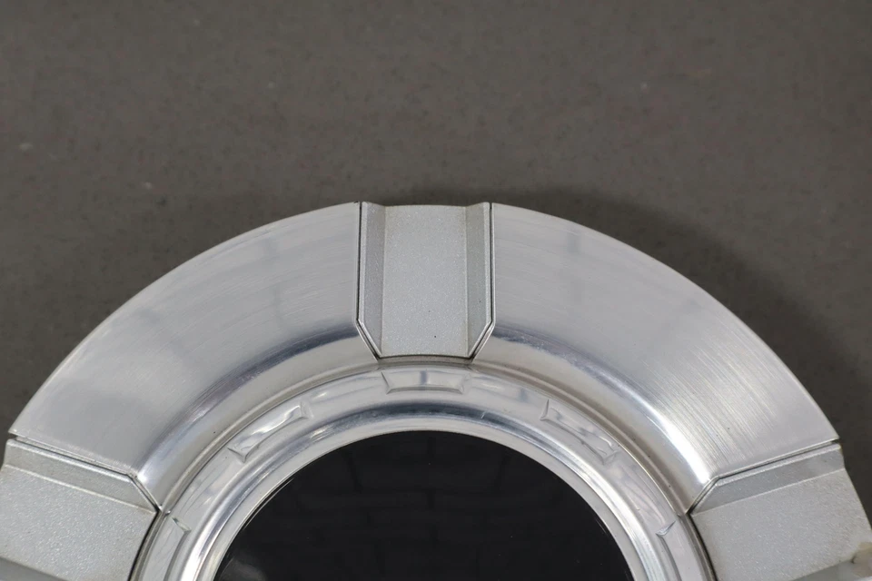 07-13 Chevy Avalanche Tahoe Suburban Z71 OEM tapa central plateada 9596343 Foto 2 de 4