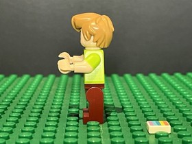 LEGO Shaggy Rogers Minifigure Seaweed Starfish Shirt scd012 75903 Scooby Doo