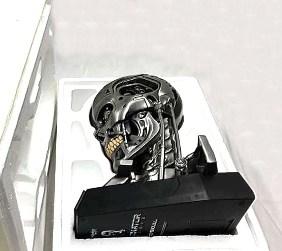 Chronicle Terminator Genisys T-800 ENDOSKELETON ENDOSKULL Life