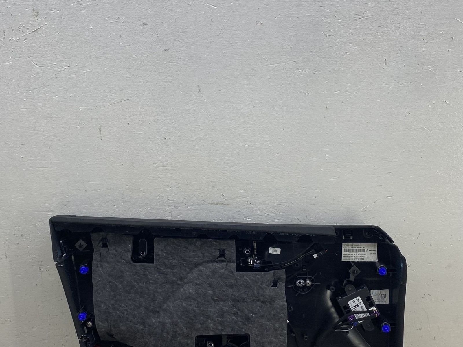 2017-2024 MASERATI LEVANTE OEM FRONT RIGHT SIDE INTERIOR DOOR PANEL BLACK *IBK*