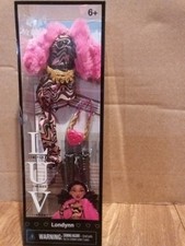 LUV Limitless Unique Vibrant Londynn Fashion Pack Accessories Doll Clothes