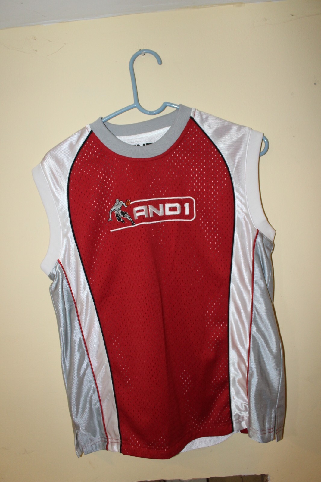 Picture 1 of 2