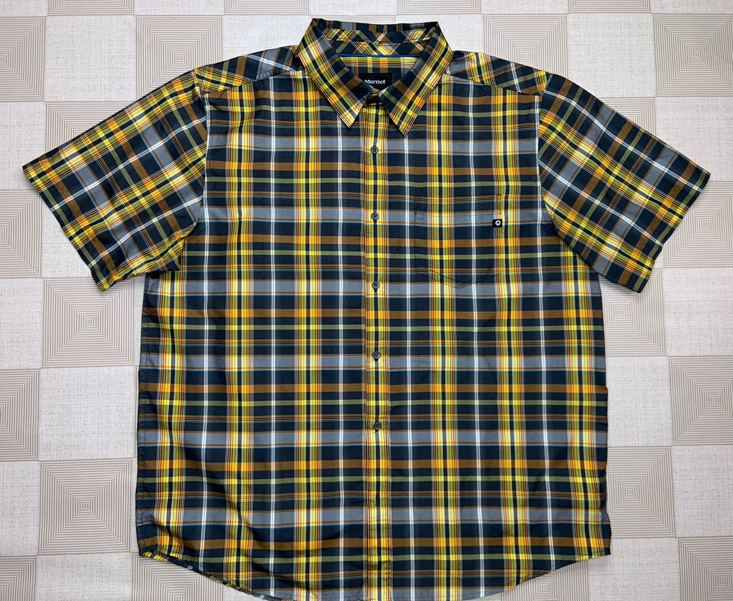 Marmot Men Yellow Gray Button Down Shirt Size 2XL