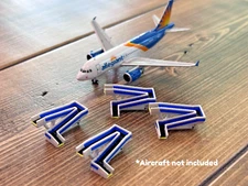1:400 Model Airport Accessories - 4 Piece Passenger Boarding Ramp Set (Blue)