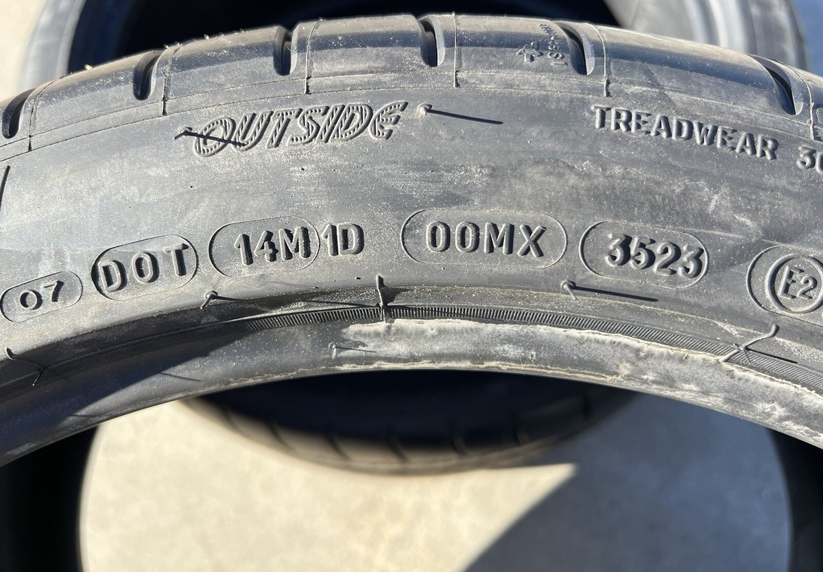 ML 275/35R19 タイヤ 2本 Pilot Super Sport ★ 275/35ZR19 Michelin Pilot Super Sport Tires 2753519 | Set of