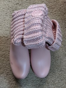 moncler pink boots
