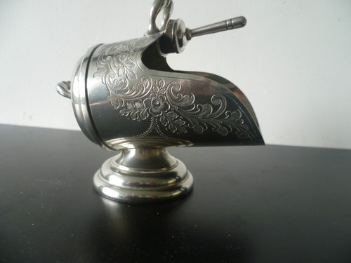 An Antique 'Barker Ellis' Floriate Pattern, Silver Plated Sugar Scuttle & Scoop - Picture 3 of 11