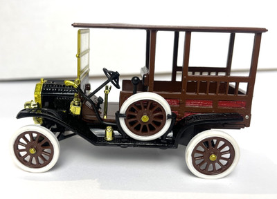 1925 NEW RAY FORD MODEL T DEPOT HACK 1/32 #SS-T5480