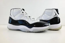 Size 8.5 - Air Jordan 11 Retro High Concord w/ Box used