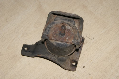 BMW E30 325ix  Allrad M20B25 Motorlager LINKS Motorhalter Motorträger Halter