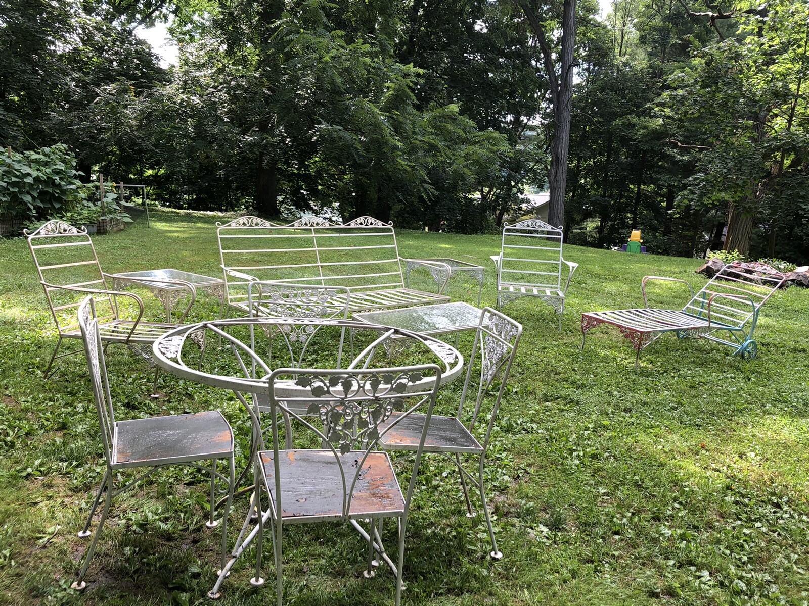 Vintage Woodard Wrought Iron 12 piece Grapes And Vine Outdoor Patio