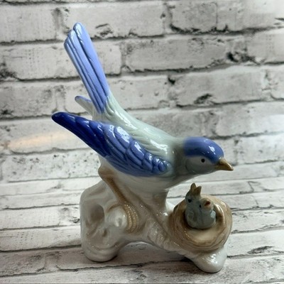 Vintage Lefton Bluebird Figurine Blue Bird Nest Feeding Babies Japan Sculpture