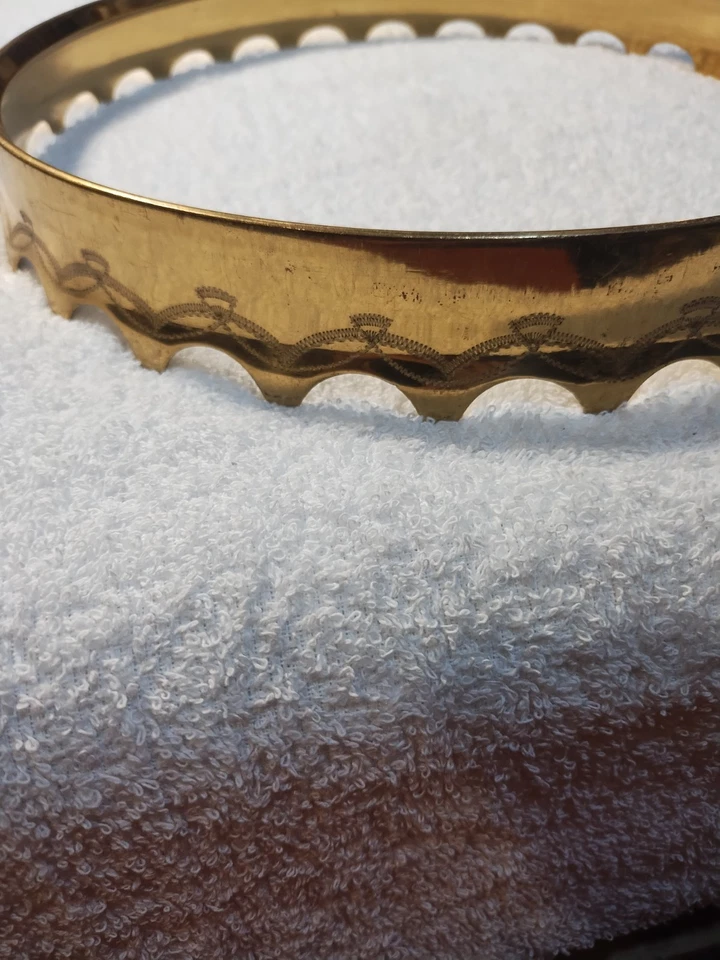 Vintage banjo part, 1920s Ludwig Ambassador rim skirt, gold plated, engraved - Image 2 of 4