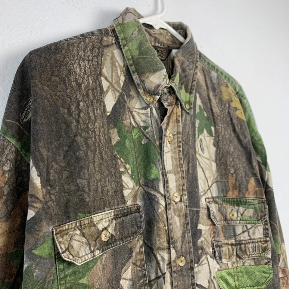 Liberty Realtree Hardwoods Camo Button Long Sleeve Shirt XL - Image 2 of 4