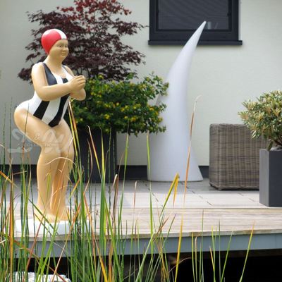 BADENDE Figur ELLI 112 cm hoch gestreift FRAU SCHWIMMERIN NIXE TEICH Garten Deko