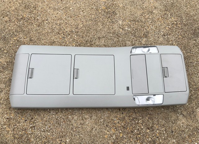 2007-2013 TOYOTA TUNDRA CREW CAB INTERIOR OVERHEAD DOME LIGHT LAMP GRAY