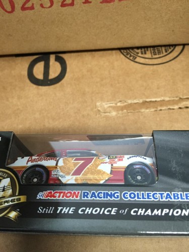 1:64 Action Regan Smith #7 Anderson's Maple Syrup 2015 Chevy Camaro - Picture 3 of 4