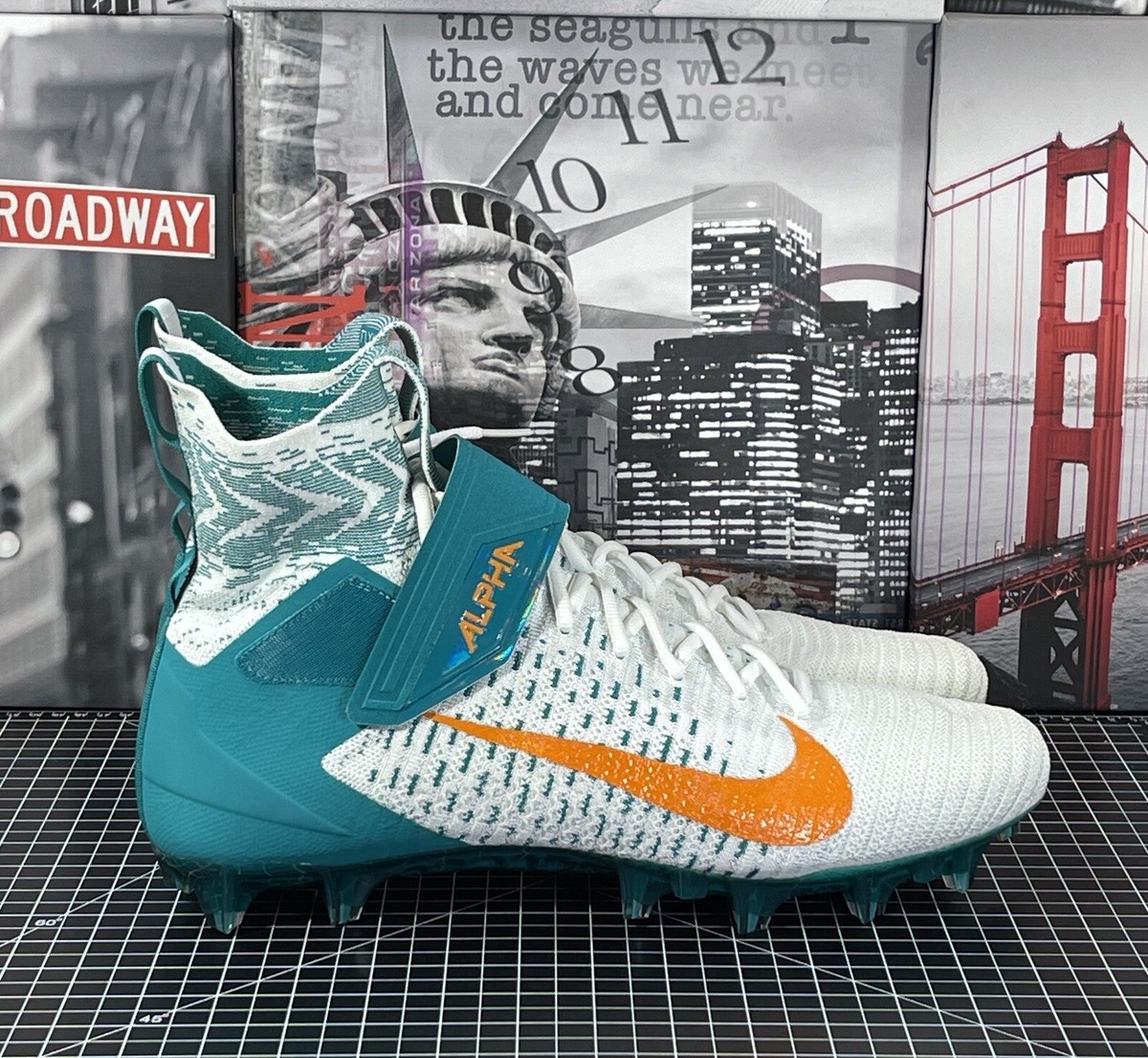 Nike Alpha Menace Elite 2 Football Cleats Miami Dolphins BV2077
