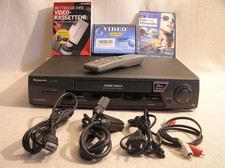 Panasonic NV-FJ610 VHS Rekorder VCR Kassetten-System + Zubehör Digitalisierung
