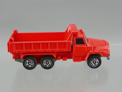 Vintage 1975 Tomica Tomy No.16 S=1/102 Diecast Nissan Diesel