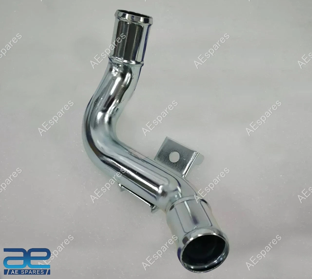 Radiator Outlet Pipe for Suzuki Samurai SJ413 Jimny 17860-81A00