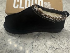 Women s Sheepskin Lined Slippers 8.5 NEVER WORN