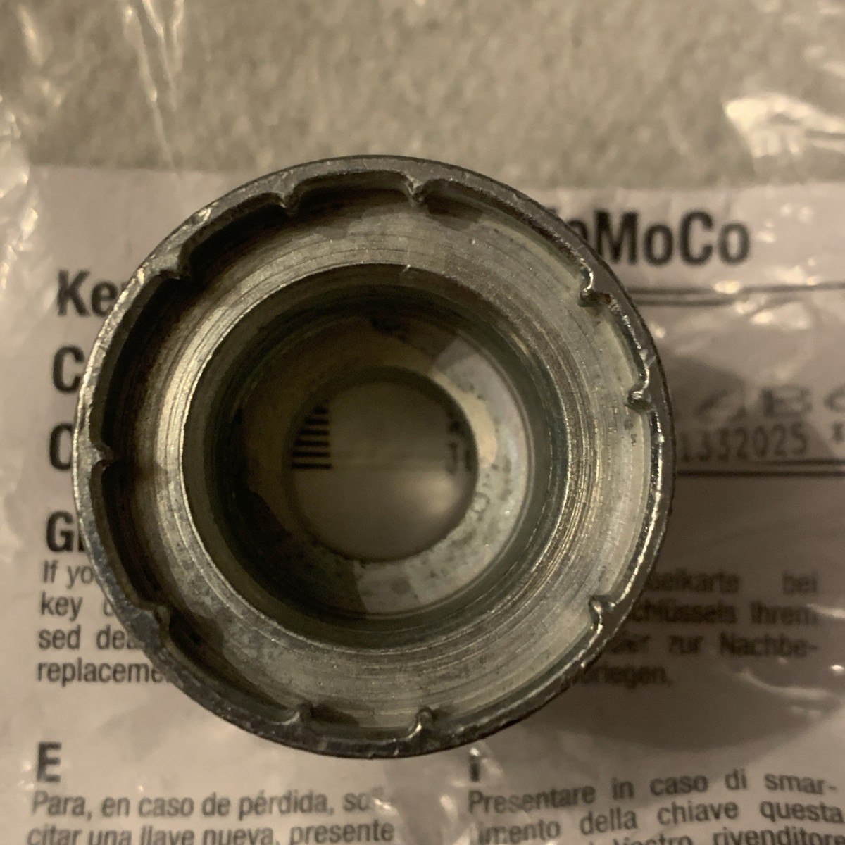 GENUINE FORD LOCKING NUT KEY 83846B644 83846644 83846a644 PURPLE