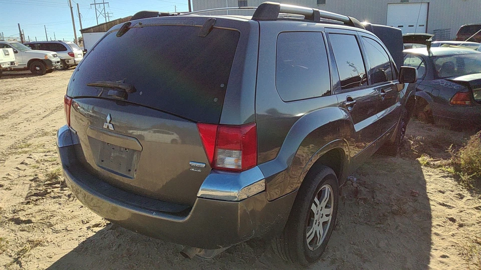 Bomba de combustible completa Mitsubishi Endeavor 2004 con unidad de envío nivel de gasolina OEM 3,8 L Foto 3 de 4