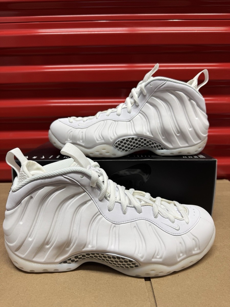 Men's Size 8.5 - Nike Air Foamposite One Triple White HJ5195-100